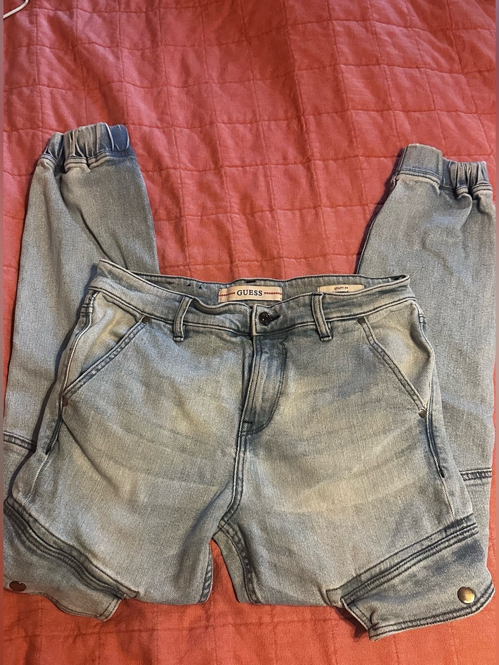 GUESS Light Wash Denim Jogger Jeans - Light Blue